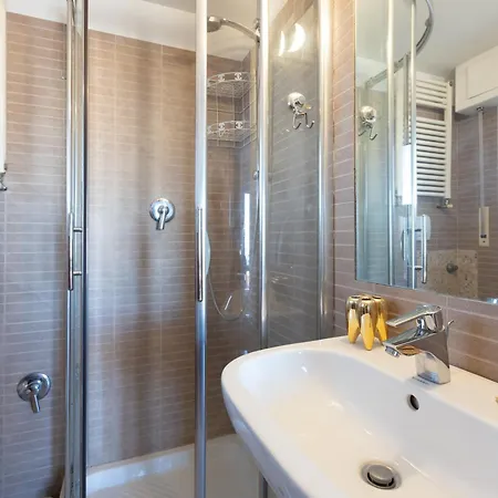 Semesterbostad Labanca's Rooftop Attic