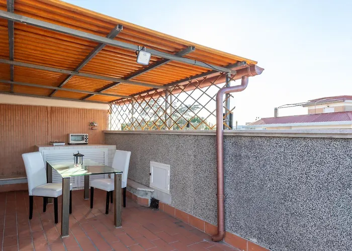 Labanca's Rooftop Attic * Rom